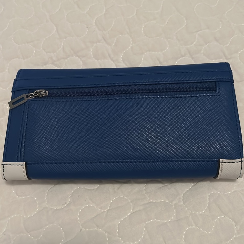 Wallet - Picture 4 of 4